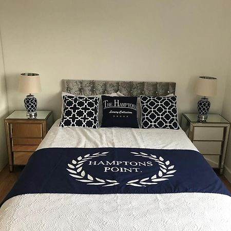 恩菲尔德Hamptons Point公寓 外观 照片